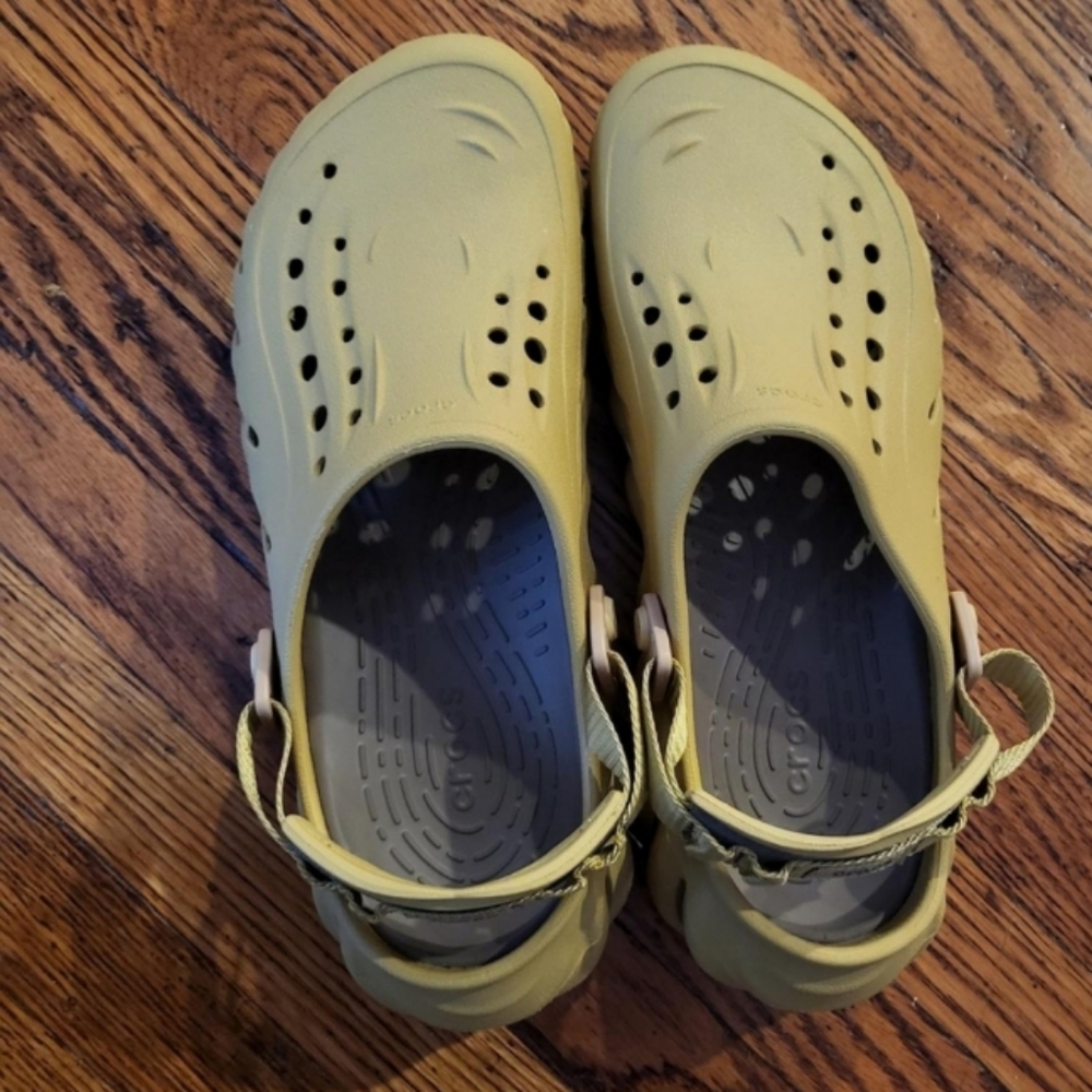 Crocs Echo Clogs.Size 11. Desert Grass Colorway - image 3